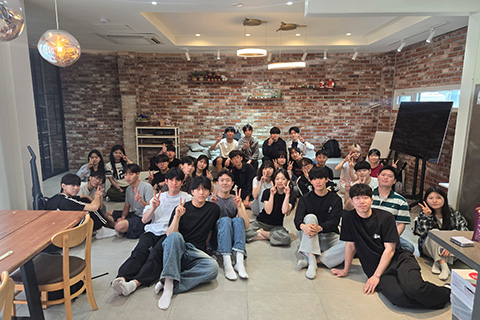 DARKHORSE Activity Photo